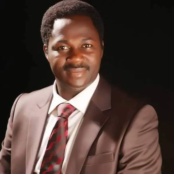 picture of the managing director